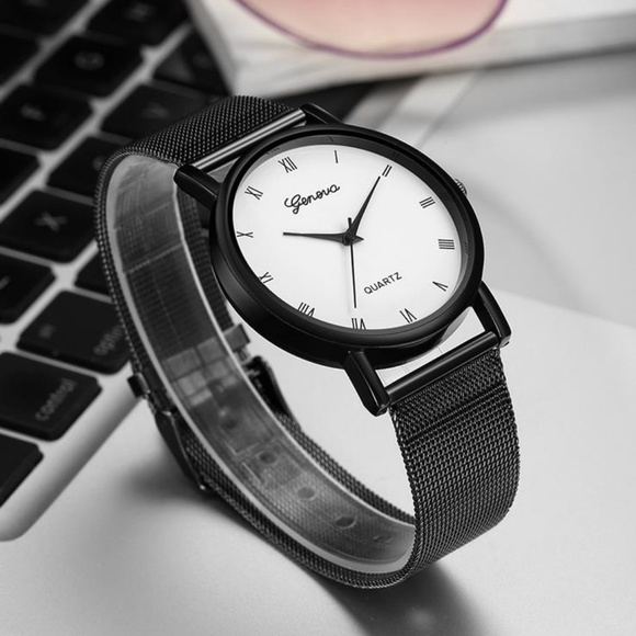 ⌚️NEW⌚️ Unisex Luxury Stainless Steel Quartz Watch - Picture 3 of 5